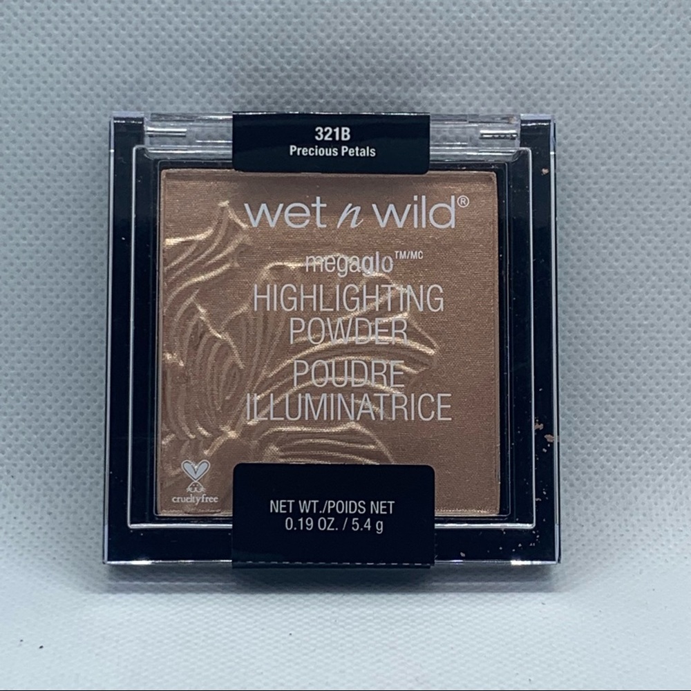 Wet N Wild Megaglo Highlighting Powder, Precious Petals